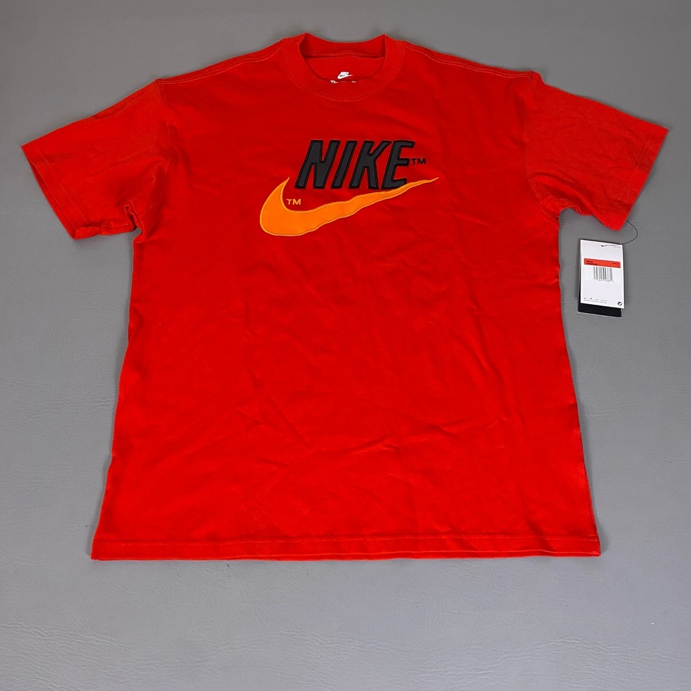 Nike Graphic T-Shirt Men's Large Loose Fit Red Short Sleeve Center Swoosh NWT